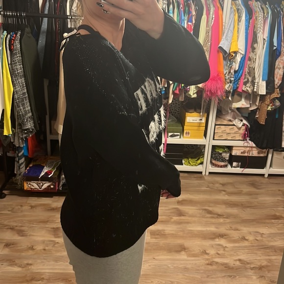 LF Mika & Gala “Love will save us all” Oversized Graphic Sweater - Picture 9 of 10